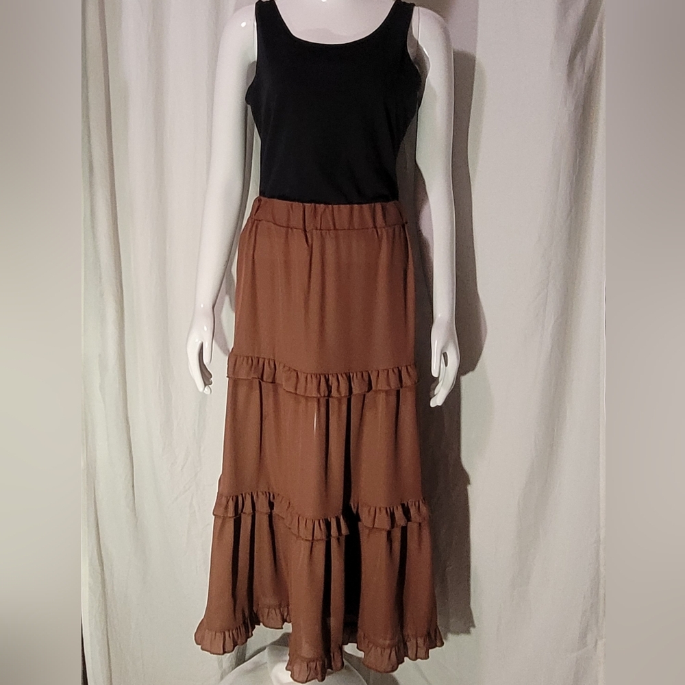 NWOT Romwe Tiered Lightweight Maxi Skirt, Size XL